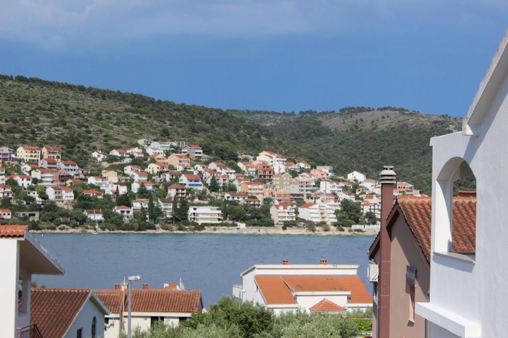 Apartment Ema Trogir Room photo